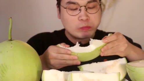 模仿韩国吃瓜