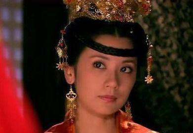 公主在朝堂上吃瓜